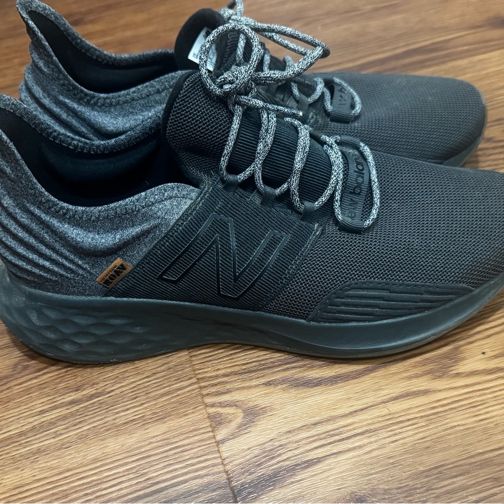 New Balance Men's Charcoal Athletic Shoes